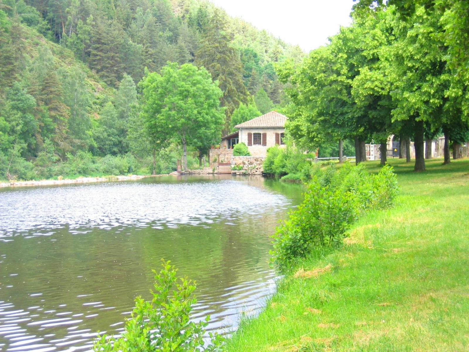 Apartament Lozere Aubrac Margeride Promo Saint-Alban-sur-Limagnole Zewnętrze zdjęcie